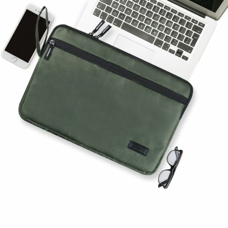 Caselix Eagle Laptop Sleeve Green 15.6 Inch